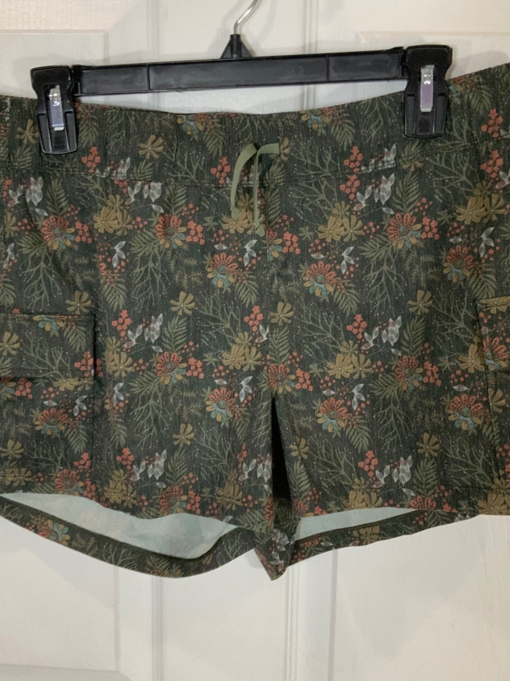 Kuhl Kruiser Getaway Shorts Floral Carbon Woodland Hiking Size Medium - Picture 3 of 10